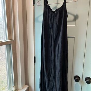 Old Navy Sleeveless Black dress
